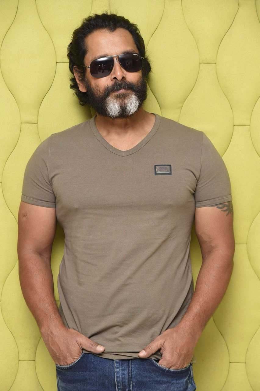  Cyan Vikram
