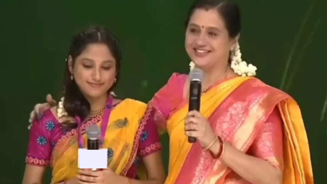 Actress Devyani
